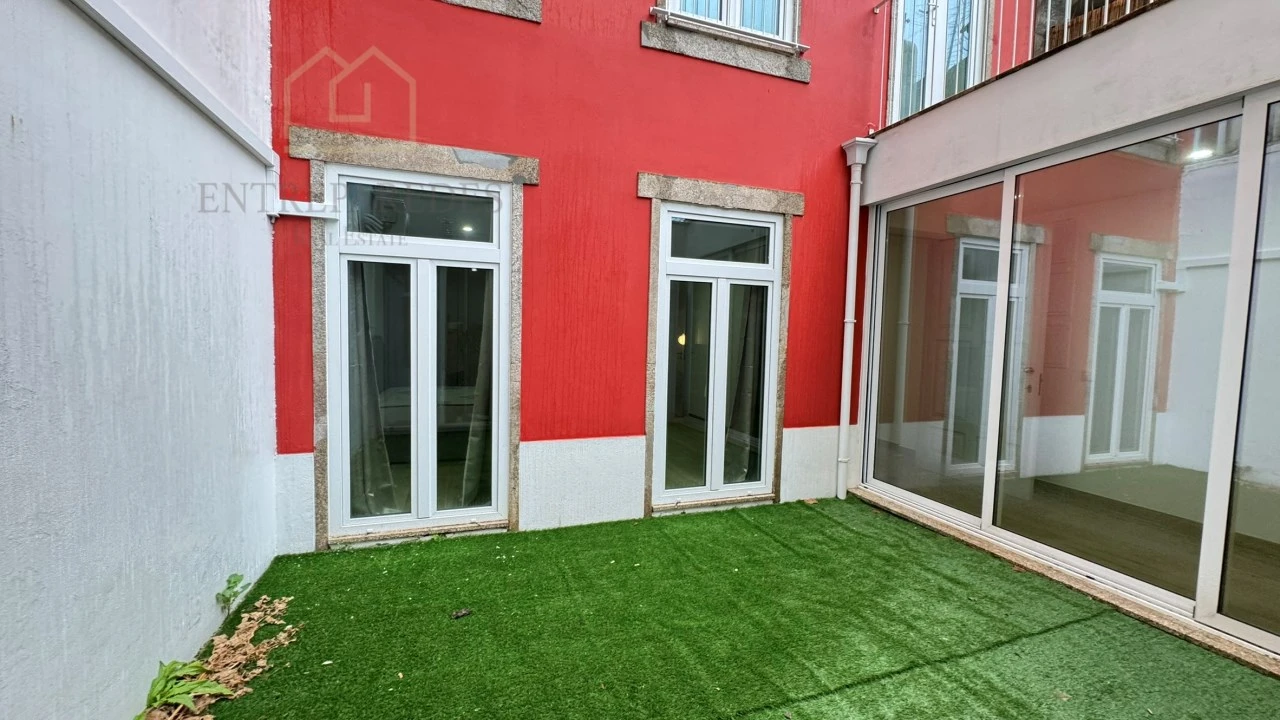 Apartamento T2 para Venda em Cedofeita, Santo Ildefonso, Sé, Miragaia, São Nicolau e Vitória Foto 33
