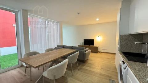 Apartamento T2 para Venda em Cedofeita, Santo Ildefonso, Sé, Miragaia, São Nicolau e Vitória