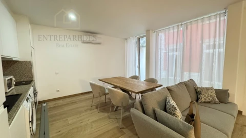 Apartamento T2 para Venda em Cedofeita, Santo Ildefonso, Sé, Miragaia, São Nicolau e Vitória