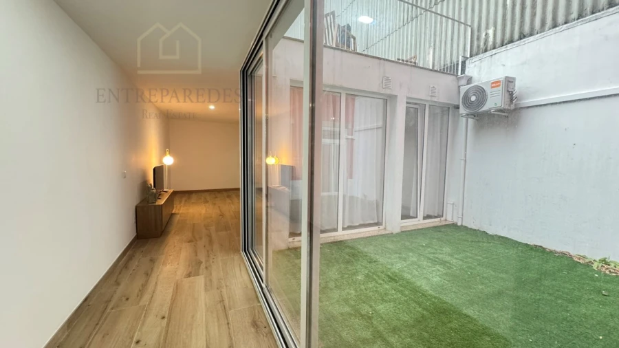 Apartamento T2 para Venda em Cedofeita, Santo Ildefonso, Sé, Miragaia, São Nicolau e Vitória Foto 15