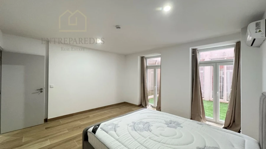Apartamento T2 para Venda em Cedofeita, Santo Ildefonso, Sé, Miragaia, São Nicolau e Vitória Foto 21