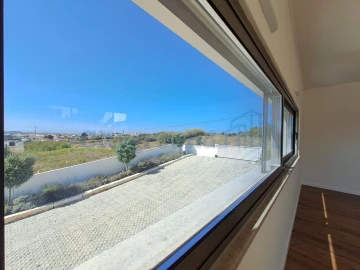 Moradia T4 para Venda em Atouguia da Baleia