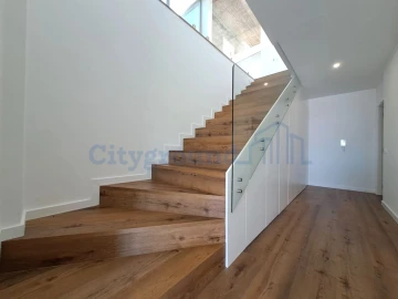 Moradia T4 para Venda em Atouguia da Baleia