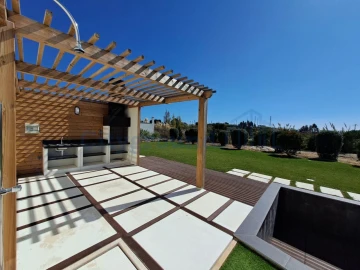 Moradia T4 para Venda em Atouguia da Baleia