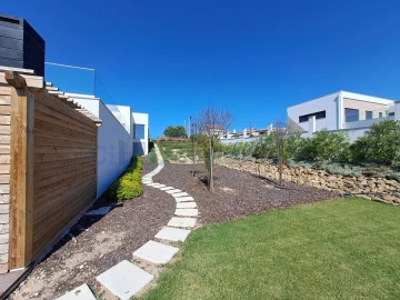 Moradia T4 para Venda em Atouguia da Baleia