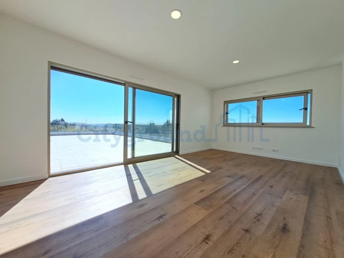 Moradia T4 para Venda em Atouguia da Baleia Foto 7