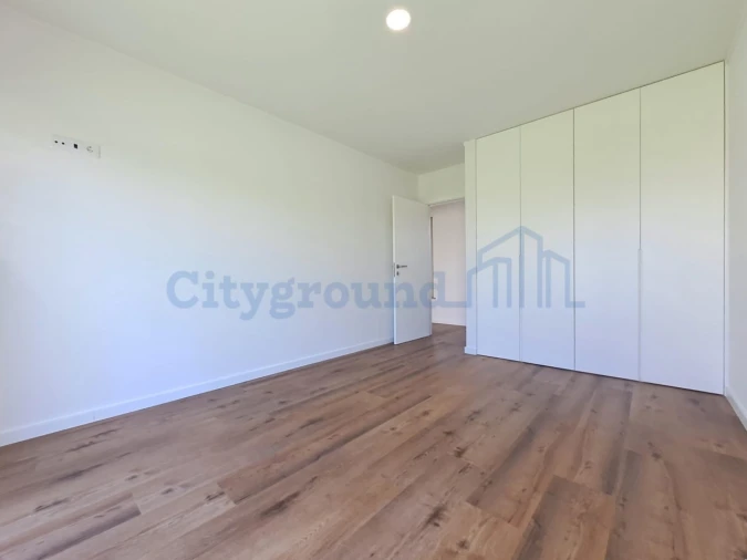 Moradia T4 para Venda em Atouguia da Baleia Foto 25