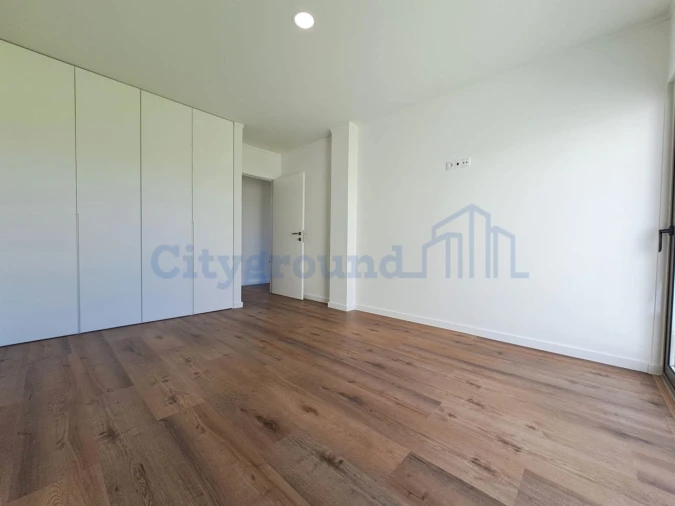 Moradia T4 para Venda em Atouguia da Baleia Foto 27