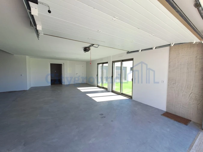 Moradia T4 para Venda em Atouguia da Baleia Foto 30