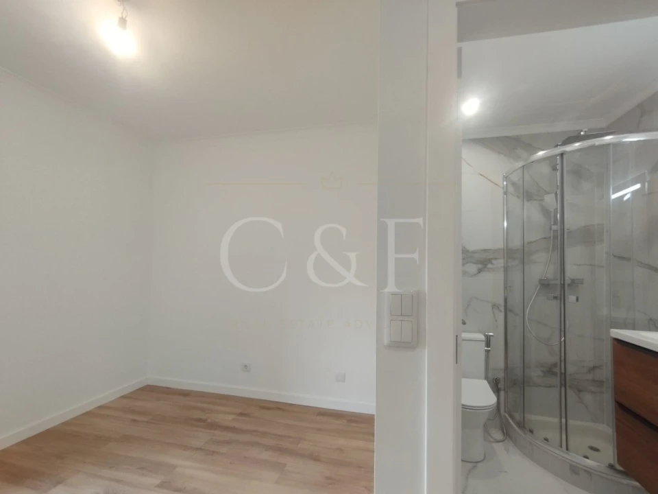 Apartamento T3 para Venda em Laranjeiro e Feijó Foto 18