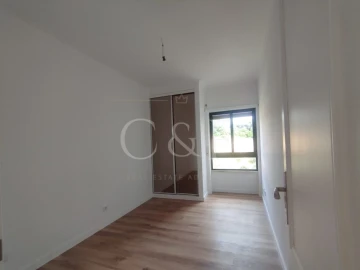 Apartamento T3 para Venda em Laranjeiro e Feijó