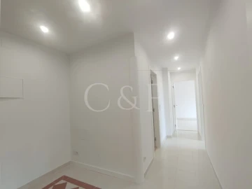 Apartamento T3 para Venda em Laranjeiro e Feijó