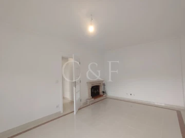 Apartamento T3 para Venda em Laranjeiro e Feijó