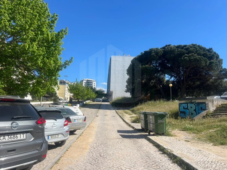 Apartamento T3 para Venda em Laranjeiro e Feijó Foto 30