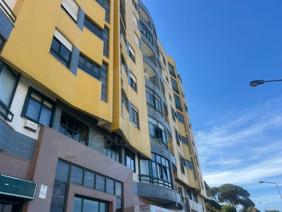 Apartamento T3 para Venda em Laranjeiro e Feijó Foto 10