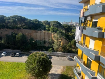 Apartamento T3 para Venda em Laranjeiro e Feijó