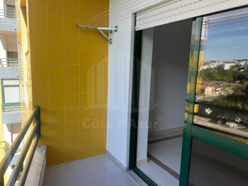 Apartamento T3 para Venda em Laranjeiro e Feijó