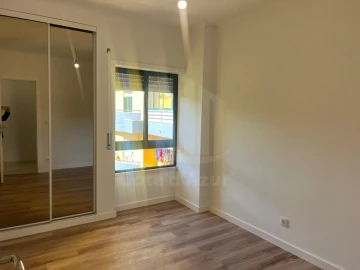 Apartamento T3 para Venda em Laranjeiro e Feijó