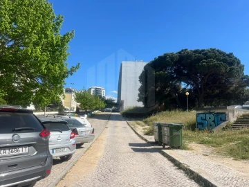 Apartamento T3 para Venda em Laranjeiro e Feijó