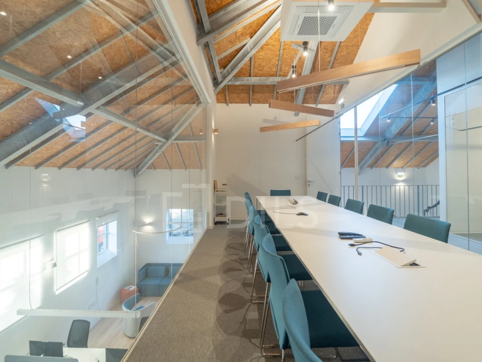 Escritório para Arrendamento em Cidade da Maia Foto 11