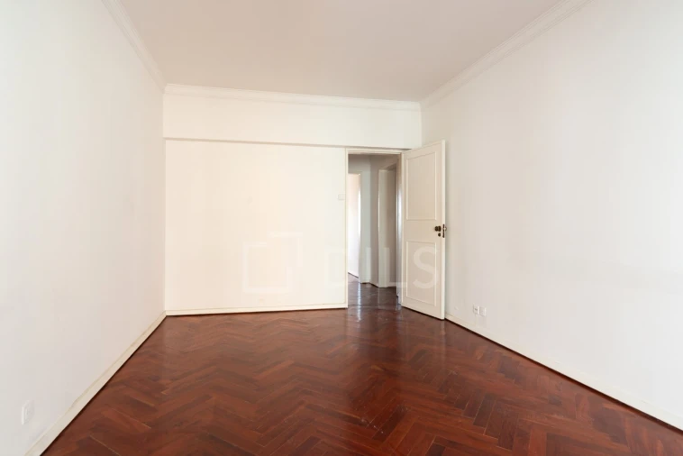 Apartamento T2 para Venda em Santo António Foto 8