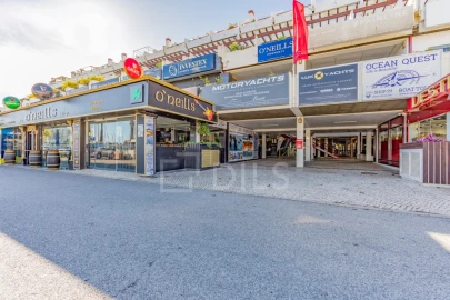 Loja para Venda em Quarteira