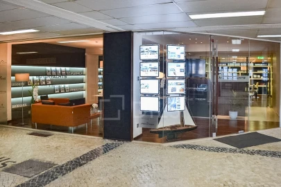 Loja para Venda em Quarteira