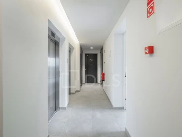 Apartamento T3 para Arrendamento em Lumiar