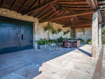 Quinta T8 para Venda em Manhente