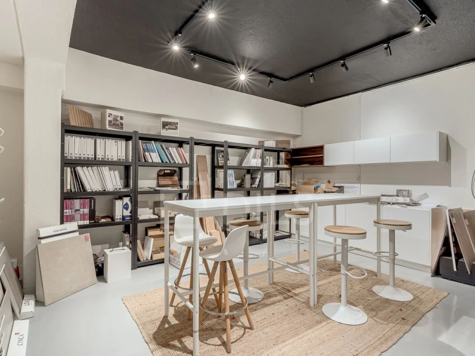 Loja para Arrendamento em Campo de Ourique Foto 14