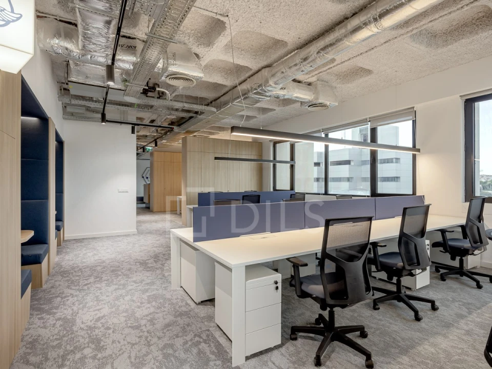 Escritório para Arrendamento em Campolide Foto 10