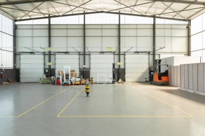 Armazém para Venda em Oliveira do Mondego e Travanca do Mondego