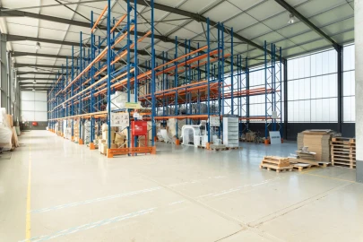 Armazém para Venda em Oliveira do Mondego e Travanca do Mondego