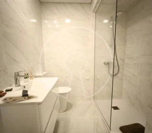 Apartamento T3 para Venda em Benfica