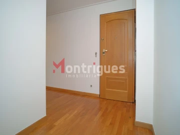 Apartamento T1 para Arrendamento em Avenidas Novas