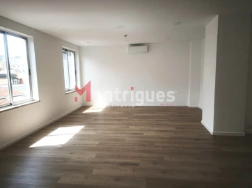 Escritório para Arrendamento em Avenidas Novas