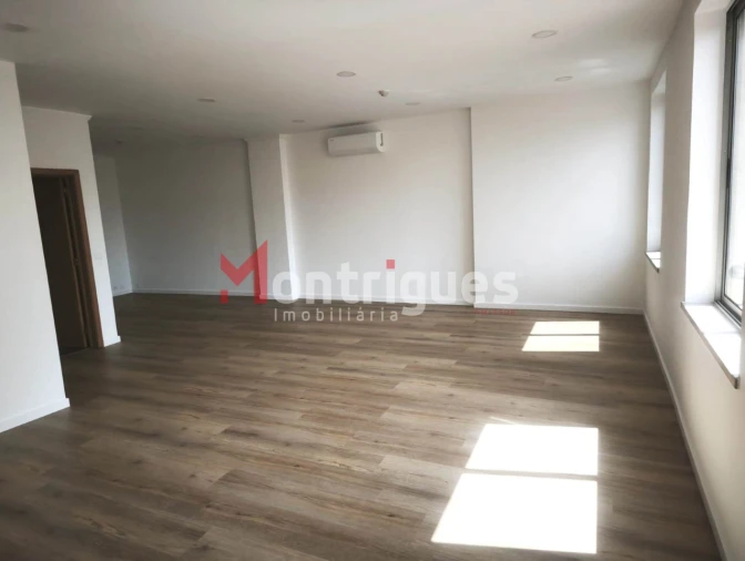 Escritório para Arrendamento em Avenidas Novas Foto 3