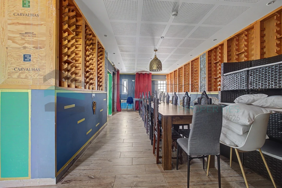 Negócio para Venda em Quarteira Foto 2