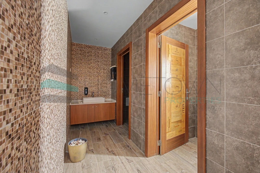 Negócio para Venda em Quarteira Foto 8