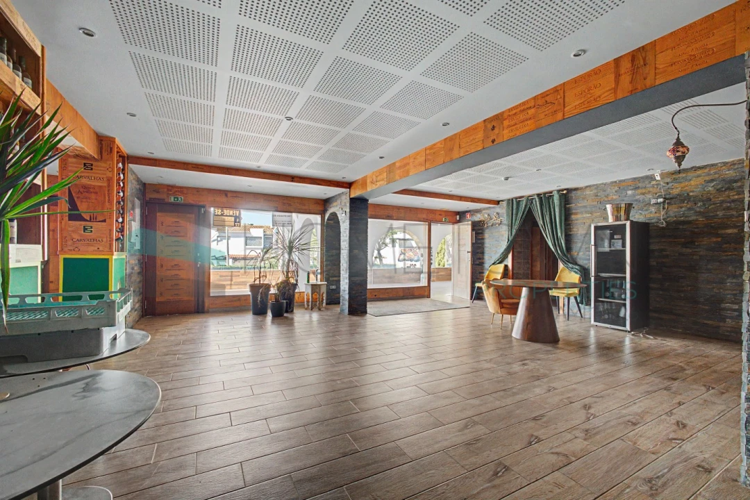 Negócio para Venda em Quarteira Foto 28