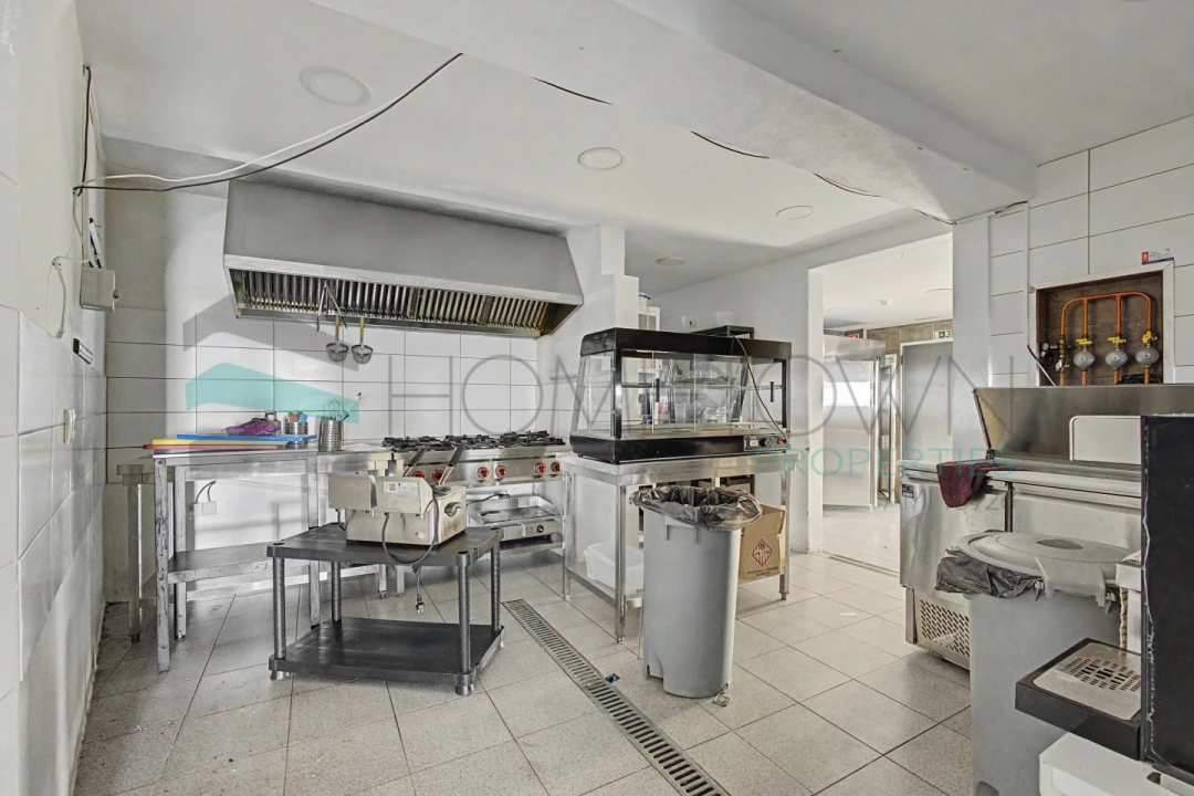 Negócio para Venda em Quarteira Foto 32