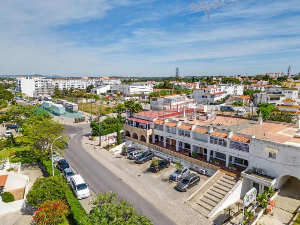 Negócio para Venda em Quarteira Foto 41