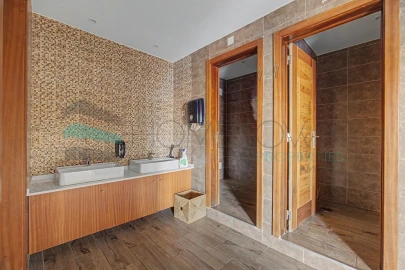 Negócio para Venda em Quarteira