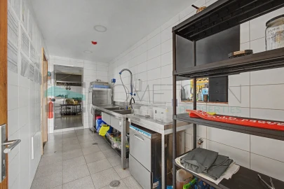 Negócio para Venda em Quarteira