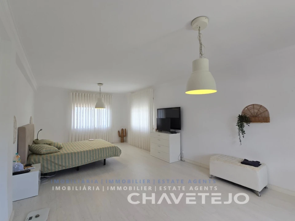 Moradia T4 para Venda em Serra e Junceira Foto 14