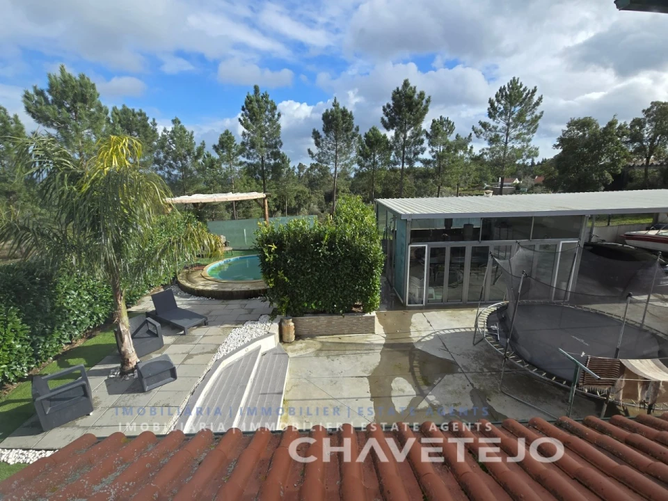 Moradia T4 para Venda em Serra e Junceira Foto 15