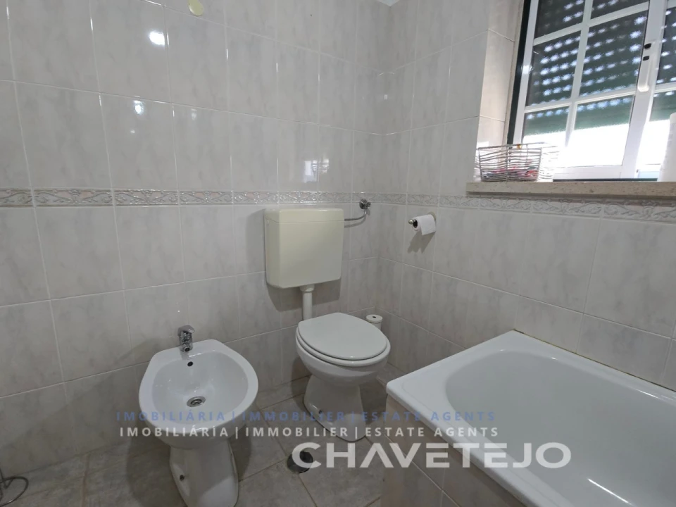 Moradia T4 para Venda em Serra e Junceira Foto 18