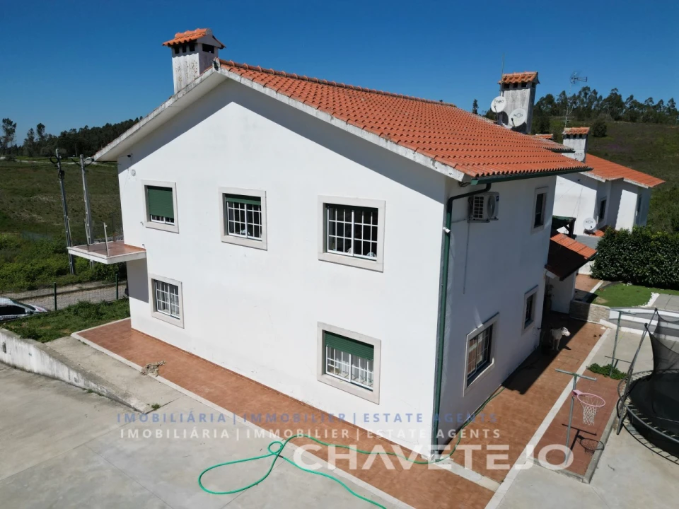 Moradia T4 para Venda em Serra e Junceira Foto 29