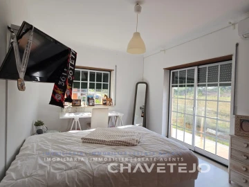 Moradia T4 para Venda em Serra e Junceira