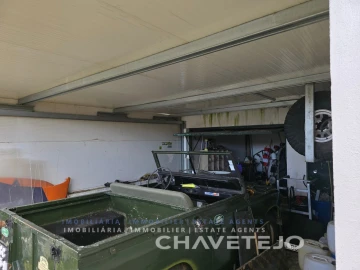 Moradia T4 para Venda em Serra e Junceira